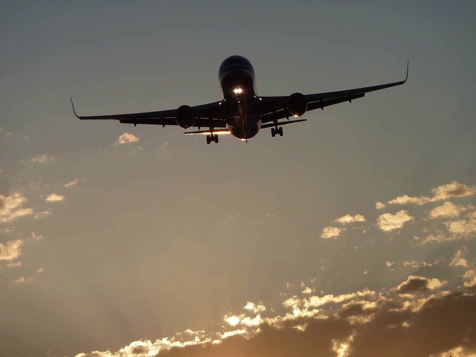 aircraft-464296_960_720